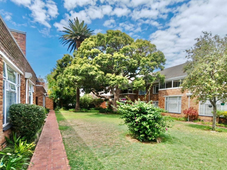 2 Bedroom Property for Sale in Kenilworth Western Cape